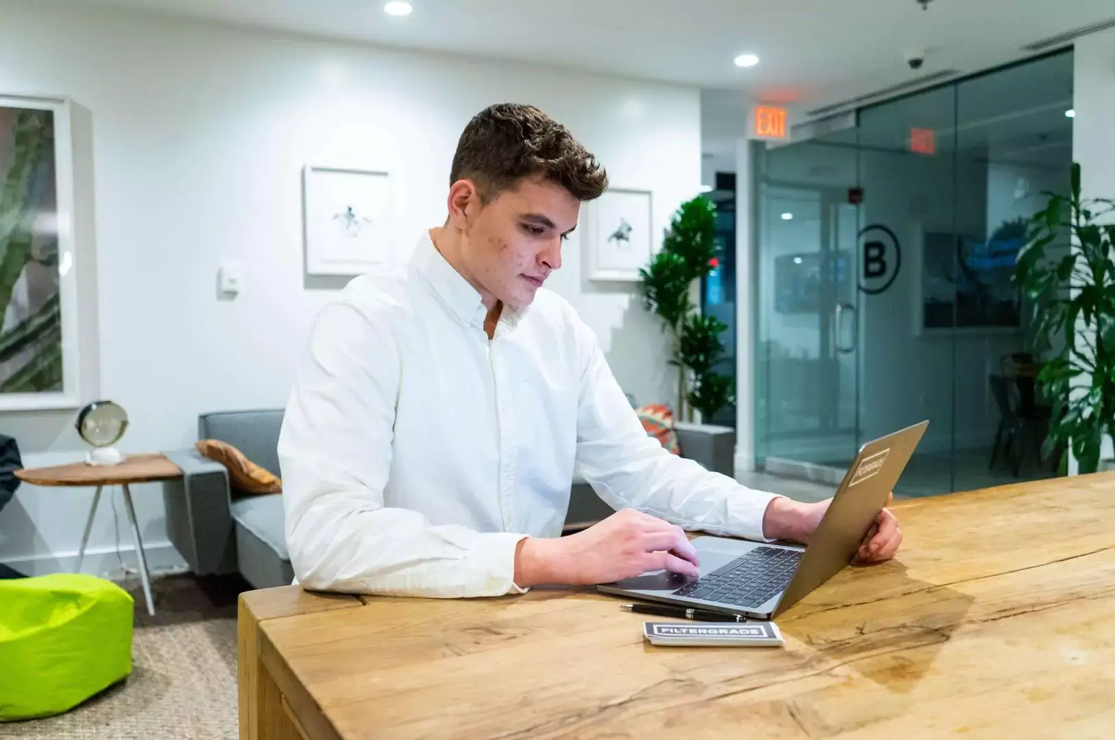digitalny marketer 2025